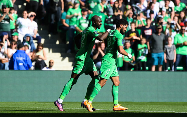 圣埃蒂安防守漏洞百出惨败给领头羊巴黎  圣埃蒂安防守漏洞百出惨败给领头羊巴黎